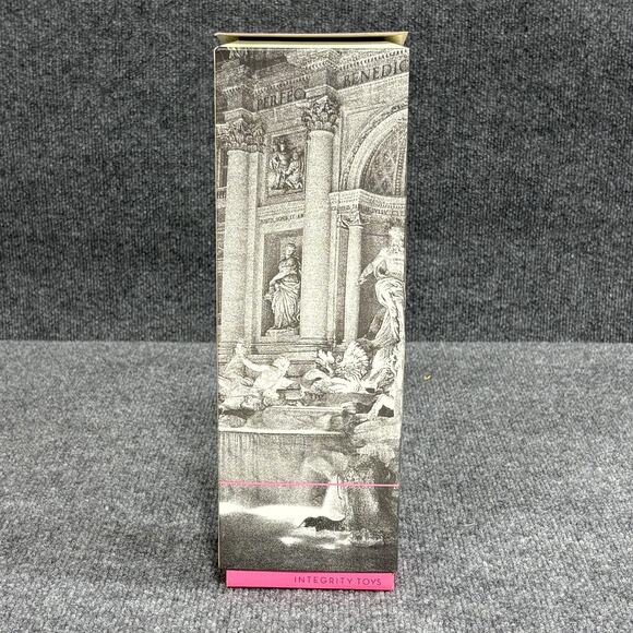 Integrity Toys Luscious Basic Edition Doll 12.5"‎ 2010 NRFB In Box - Picture 3 of 12